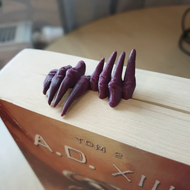 بوکمارک Demon Hands