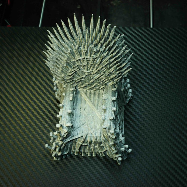 مجسمه دکوراتیو Iron Throne